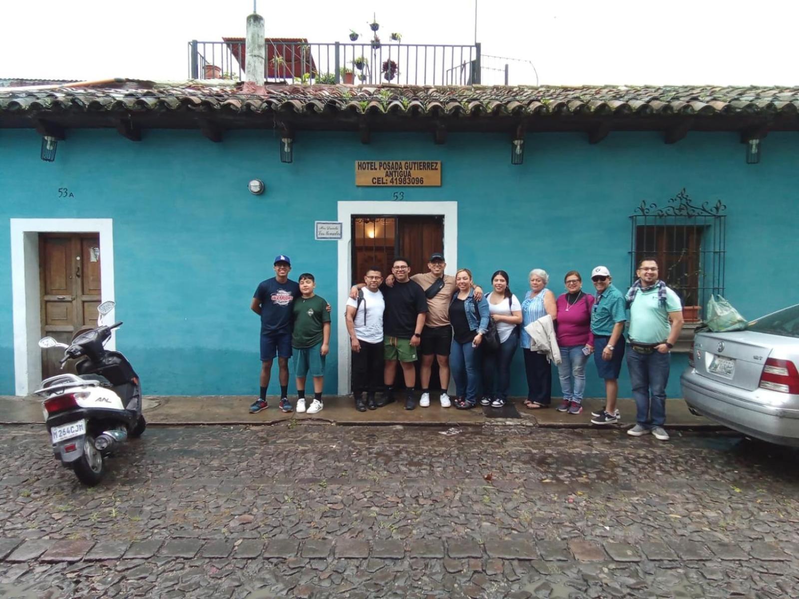 Hotel Posada Gutierrez Antigua Bagian luar foto